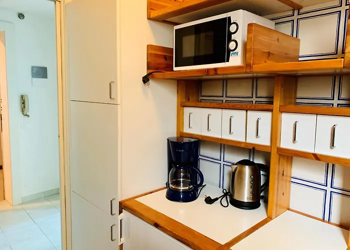 アパート Front 2